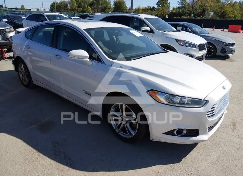 2016 Ford FUSION фото