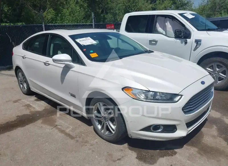 2016 Ford FUSION фото