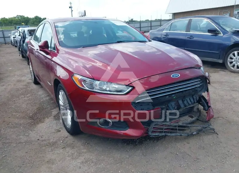 2016 Ford FUSION photo