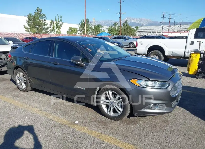 2016 Ford FUSION photo