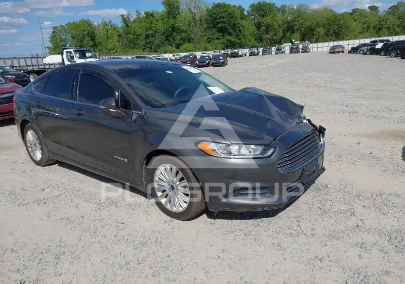 2016 Ford FUSION фото