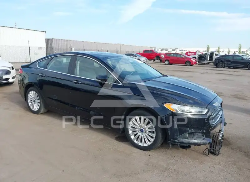 2016 Ford FUSION фото