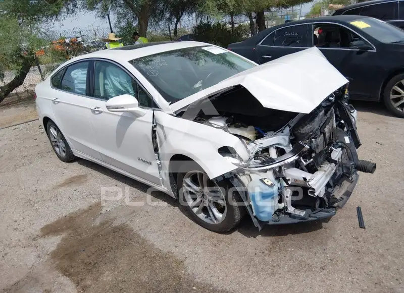 2016 Ford FUSION фото