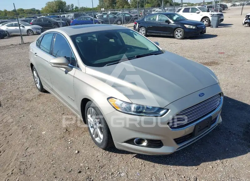 2016 Ford FUSION photo
