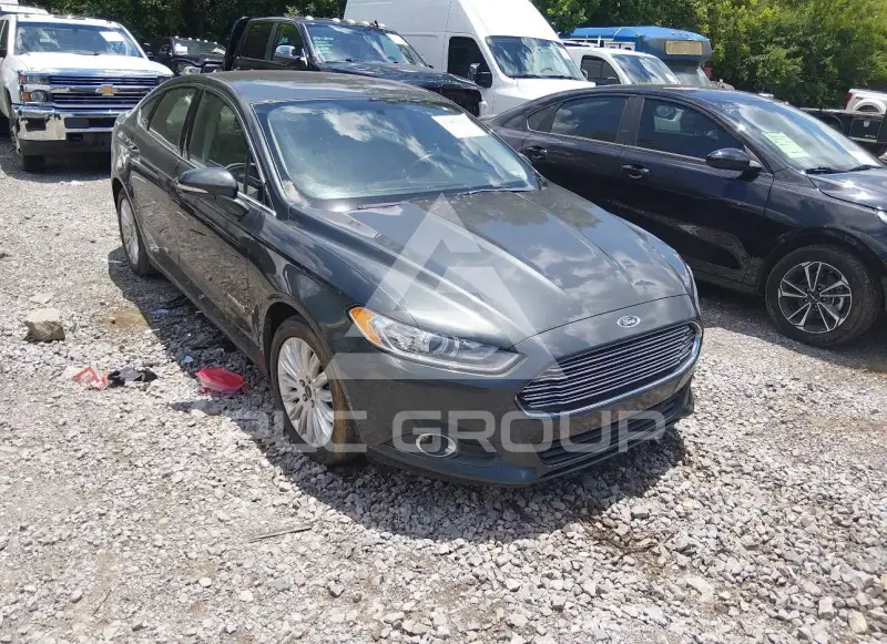 2016 Ford FUSION photo