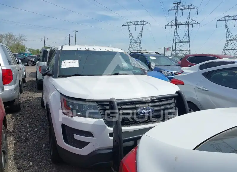 2016 Ford POLICE photo