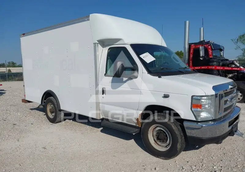 2016 Ford E-350 photo