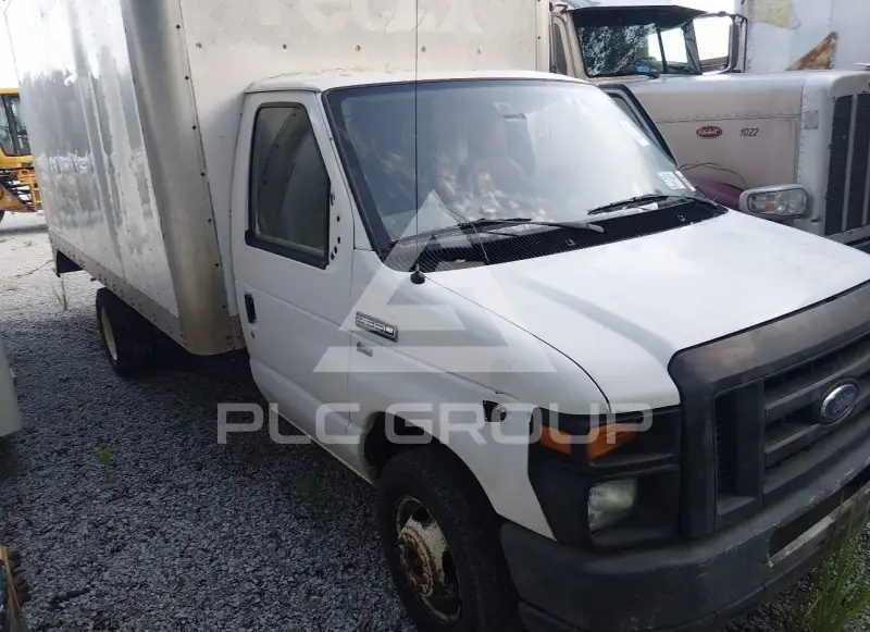 2016 Ford E-350 photo