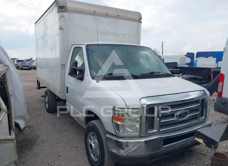 2016 Ford E-350 photo