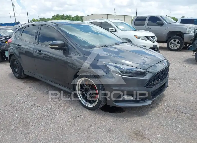 2016 Ford FOCUS фото