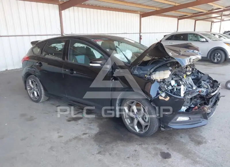 2016 Ford FOCUS photo