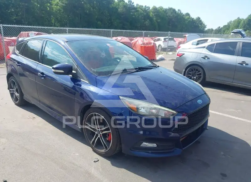 2016 Ford FOCUS фото