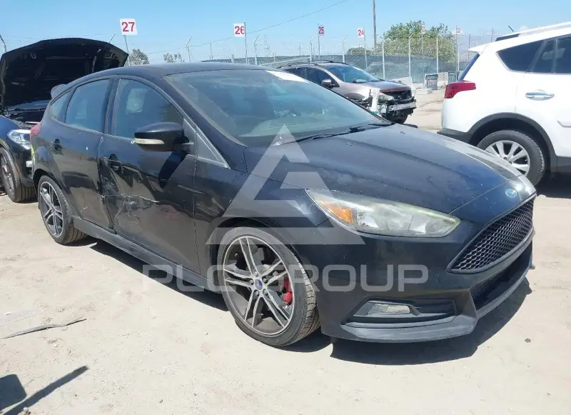 2016 Ford FOCUS фото