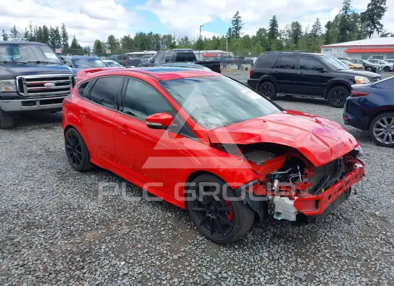 2016 Ford FOCUS фото