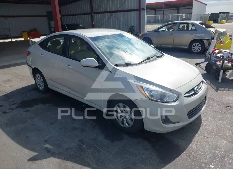 2016 Hyundai Accent photo