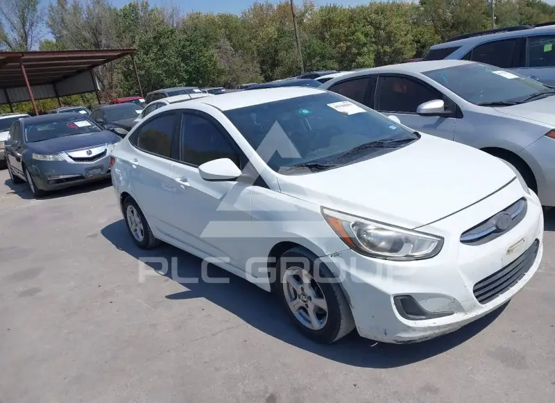 2016 Hyundai Accent photo