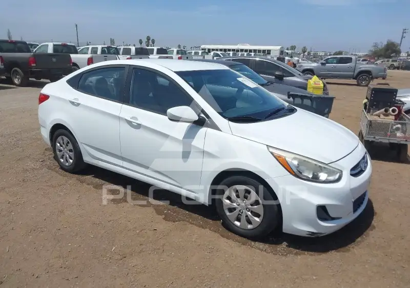 2016 Hyundai Accent photo