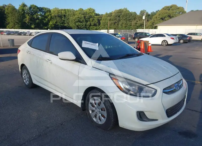 2016 Hyundai Accent photo