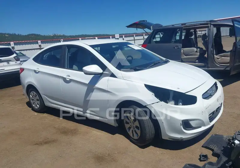 2016 Hyundai Accent photo