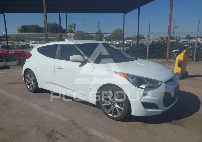 2016 Hyundai Veloster photo