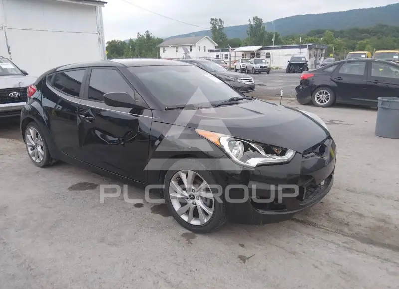 2016 Hyundai Veloster photo