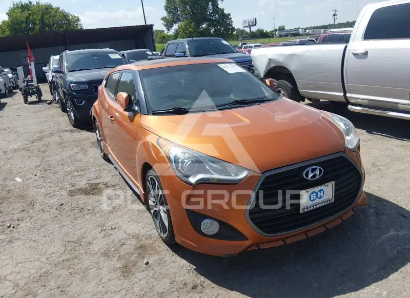 2016 Hyundai Veloster photo
