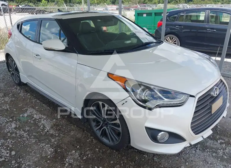 2016 Hyundai Veloster photo