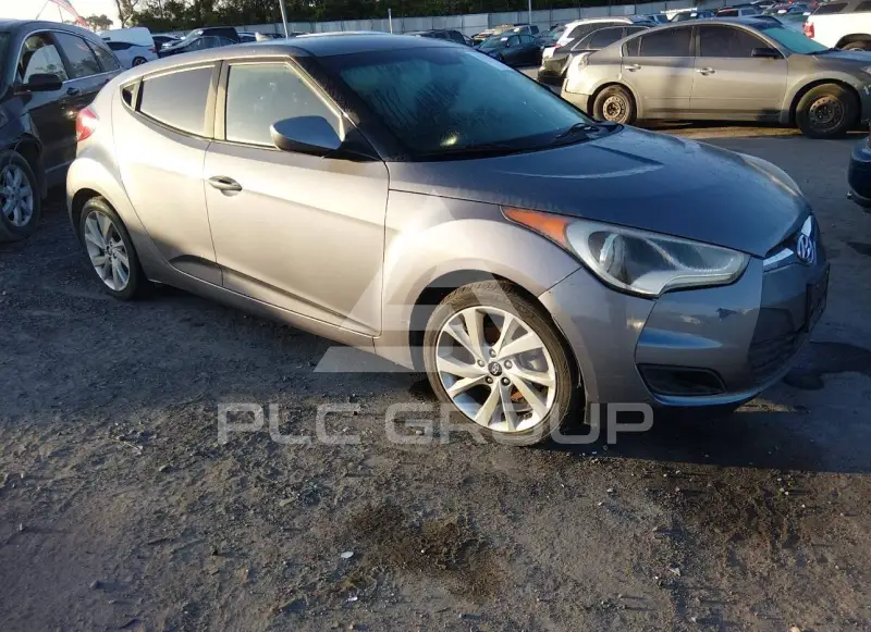 2016 Hyundai Veloster photo