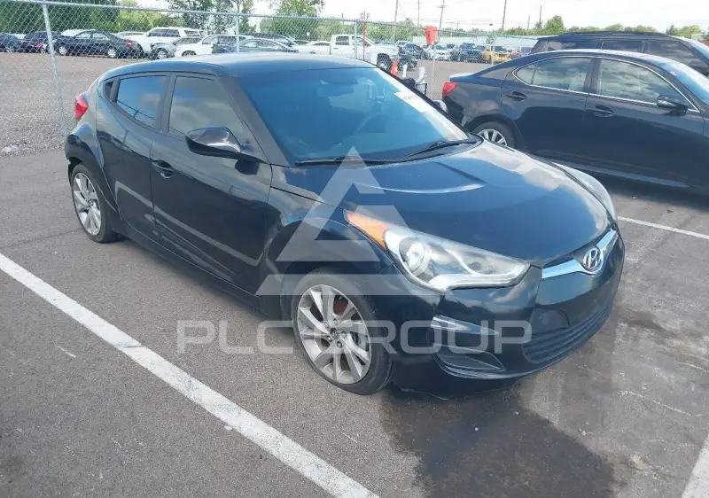 2016 Hyundai Veloster photo