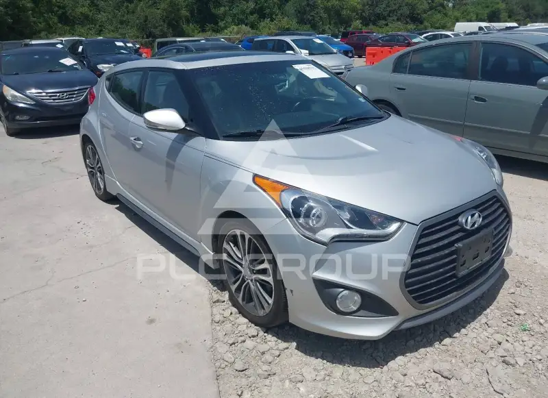 2016 Hyundai Veloster photo