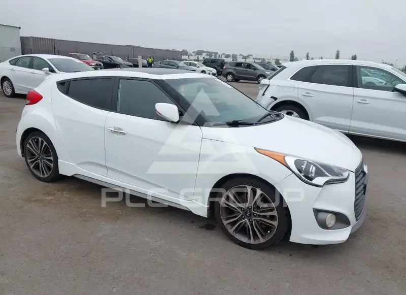 2016 Hyundai Veloster photo