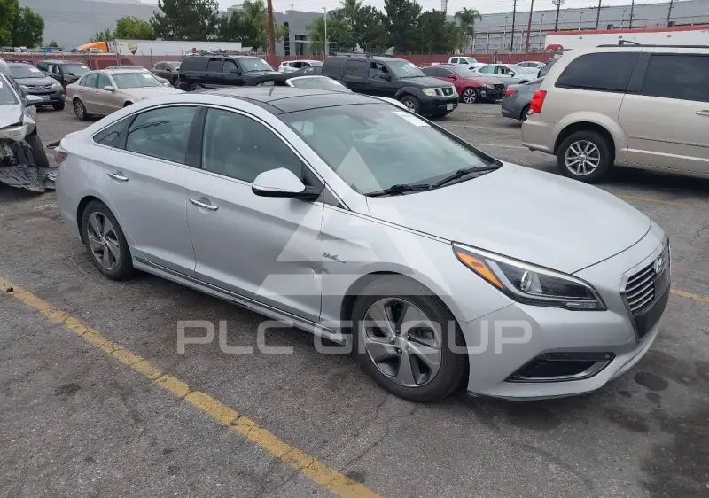 2016 Hyundai Sonata photo