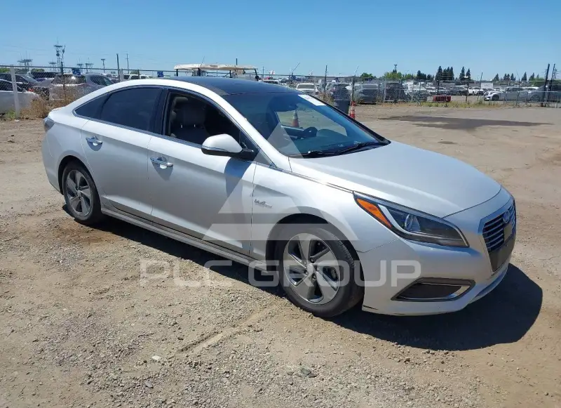 2016 Hyundai Sonata photo