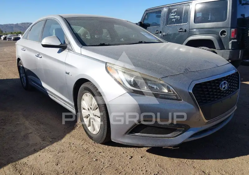 2016 Hyundai Sonata photo