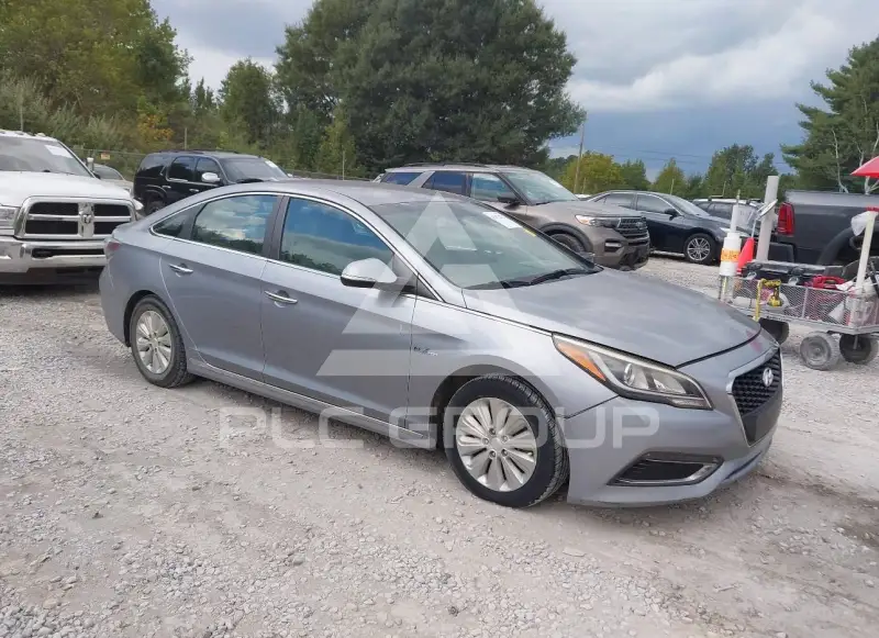 2016 Hyundai Sonata photo