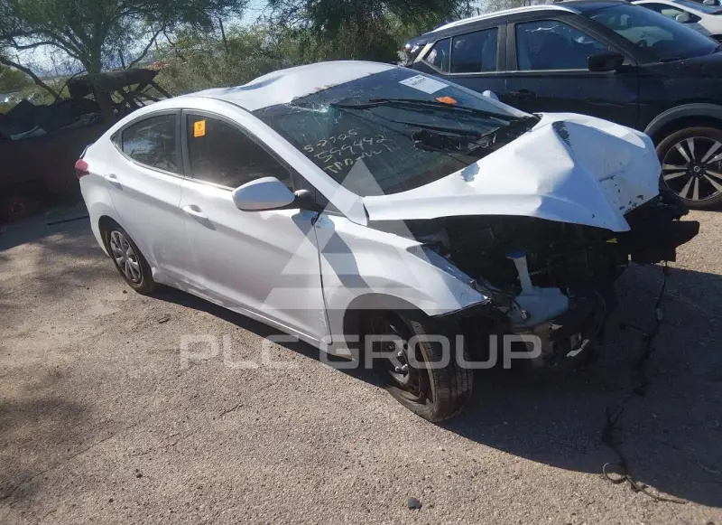 2016 Hyundai Elantra photo
