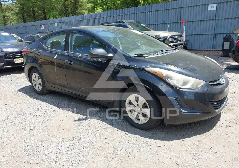 2016 Hyundai Elantra фото