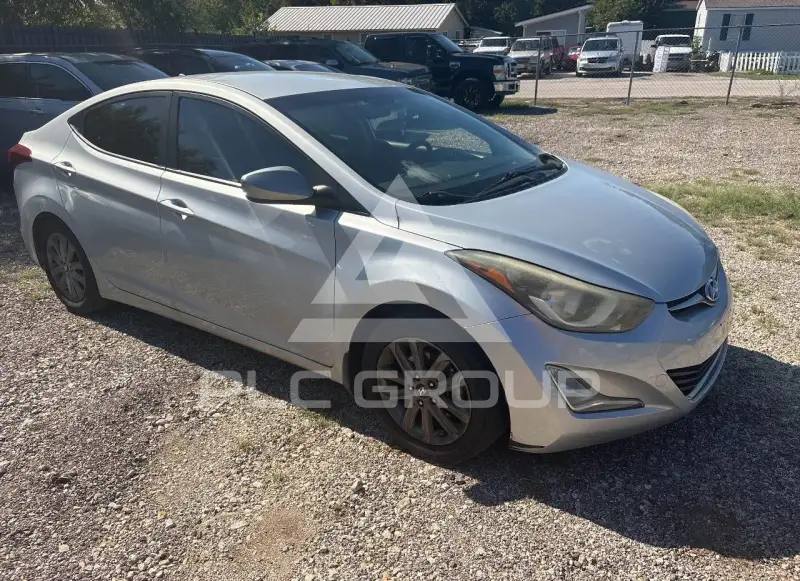 2016 Hyundai Elantra photo