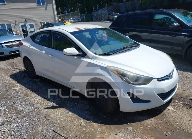 2016 Hyundai Elantra photo