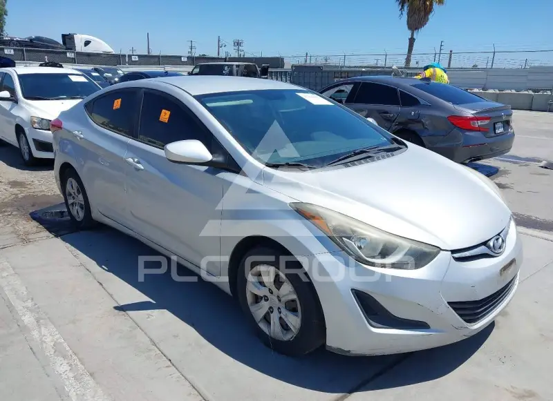 2016 Hyundai Elantra фото