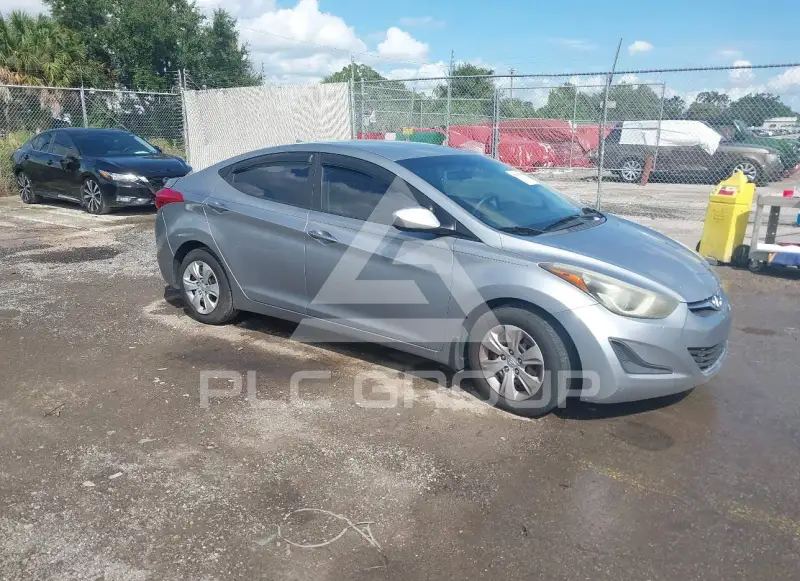 2016 Hyundai Elantra photo