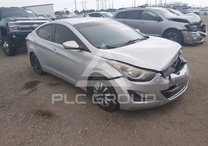 2016 Hyundai Elantra photo