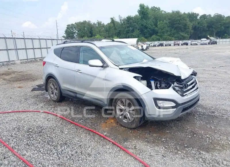 2016 Hyundai Santa Fe photo