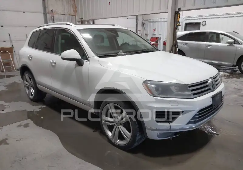2016 Volkswagen Touareg фото