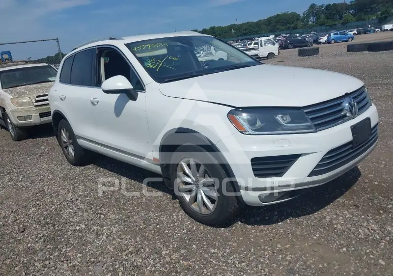 2016 Volkswagen Touareg фото