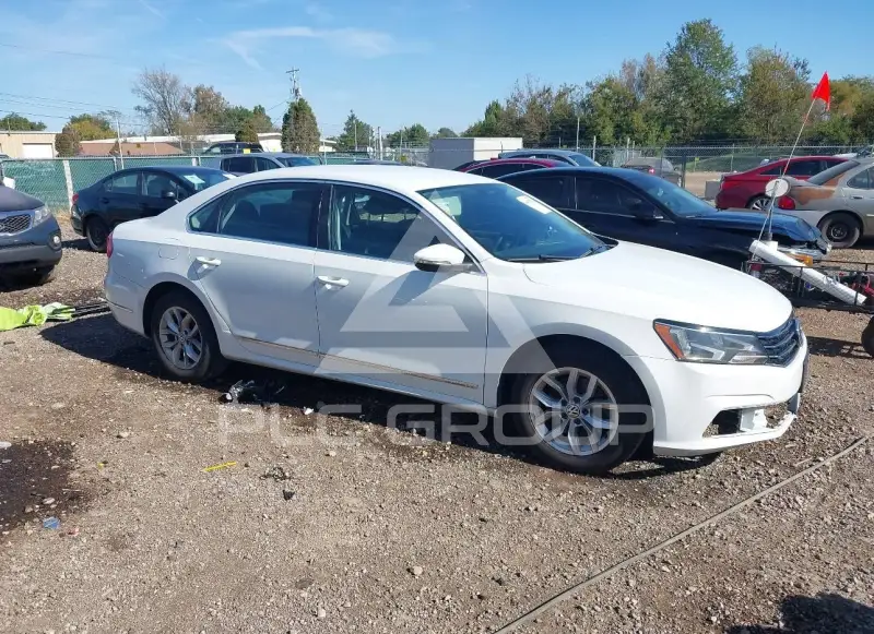 2016 Volkswagen Passat photo