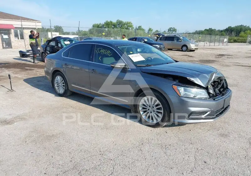 2016 Volkswagen Passat фото