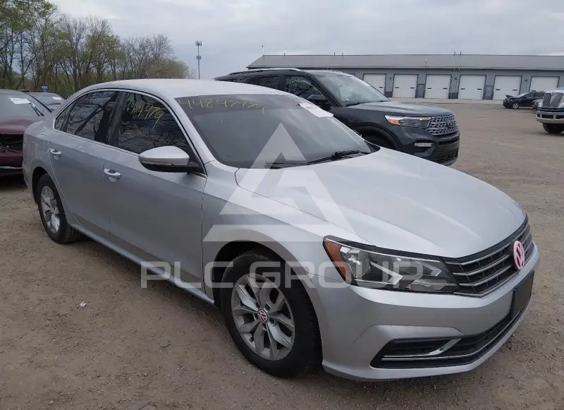 2016 Volkswagen Passat photo