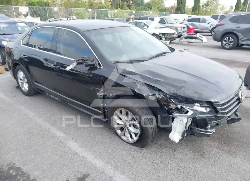 2016 Volkswagen Passat photo