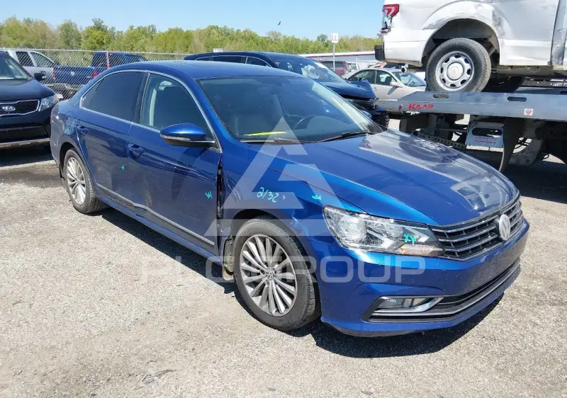 2016 Volkswagen Passat photo